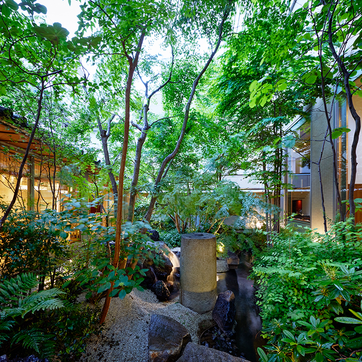 RESTAURANTスマホメイン画像